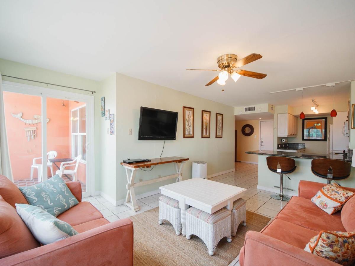 Relaxing Condo, Great Location, 3 Minute Walk To The Beach Condo Саут Падре Алънд Екстериор снимка